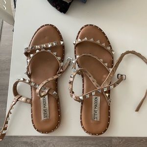 Steve Madden travel sandal
